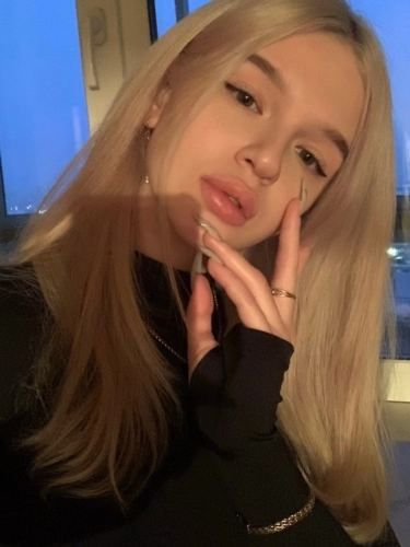 Оксана - Индивидуалка СПб, размер груди 2, метро Улица Дыбенко